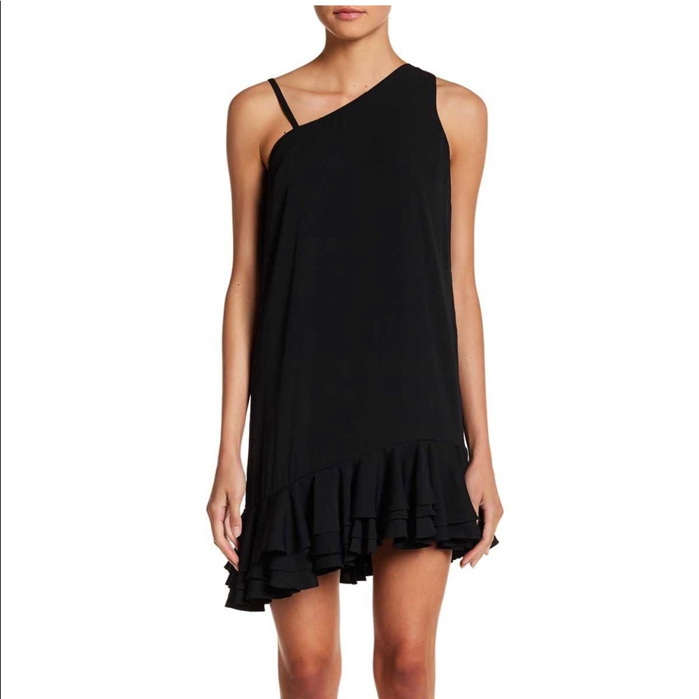 🌴ALI & JAY Asymmetrical Black Dress 👗